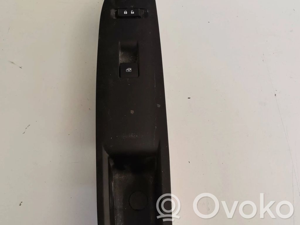 Buick Encore I Electric window control switch 