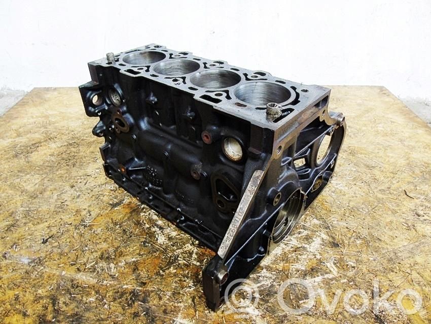Opel Astra H Engine block 