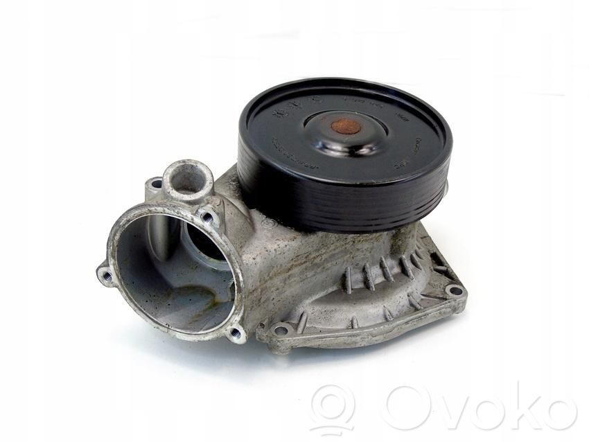 BMW 5 F10 F11 Vesipumppu 