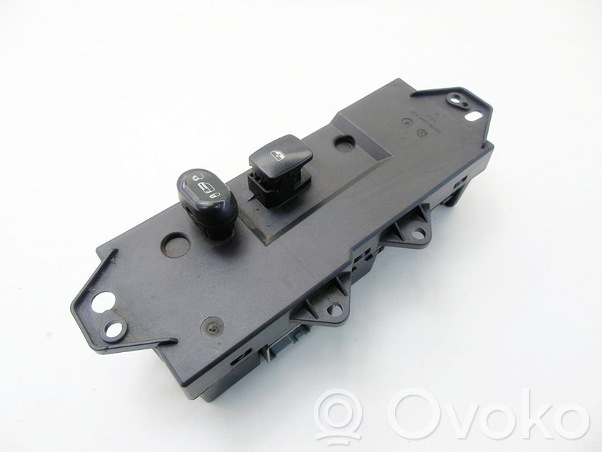 Chrysler Pacifica Quarter vent window switch 