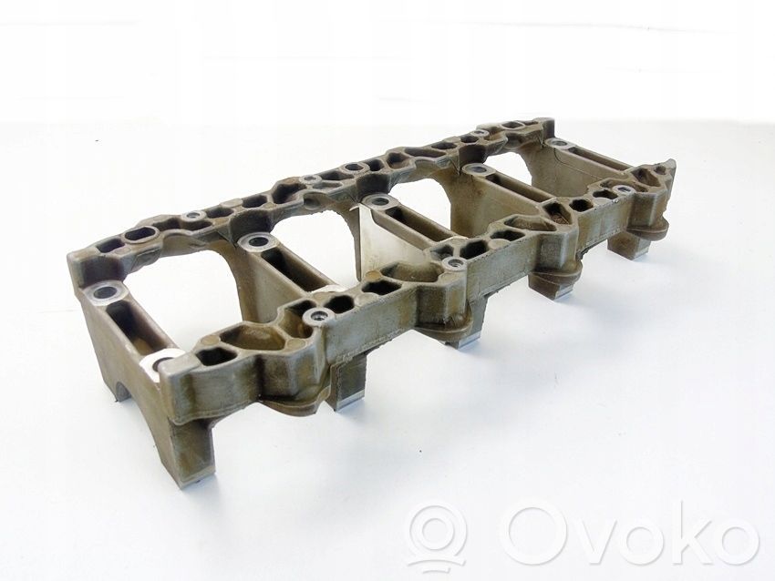 Engine block   YS4G6334AD