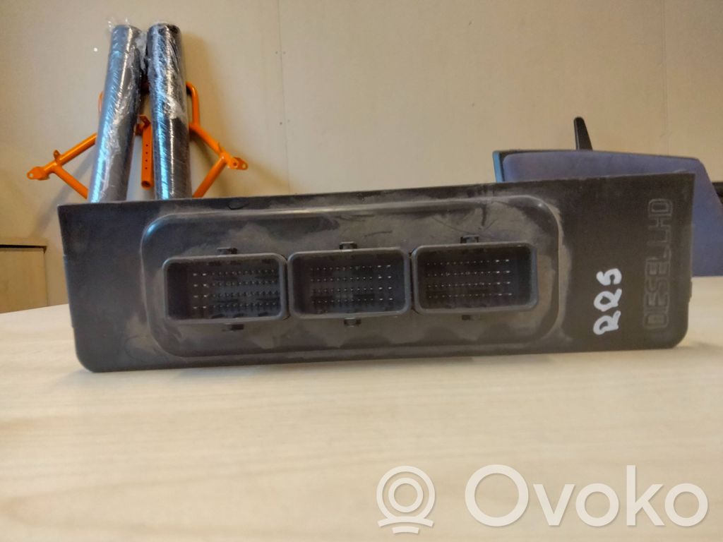 Land Rover Discovery 3 - LR3 Engine control unit/module 