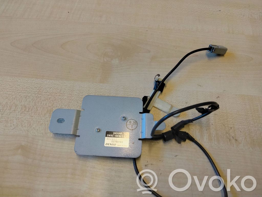 GPS-pystyantenni   4628000530,03760143,2W9310E921AA