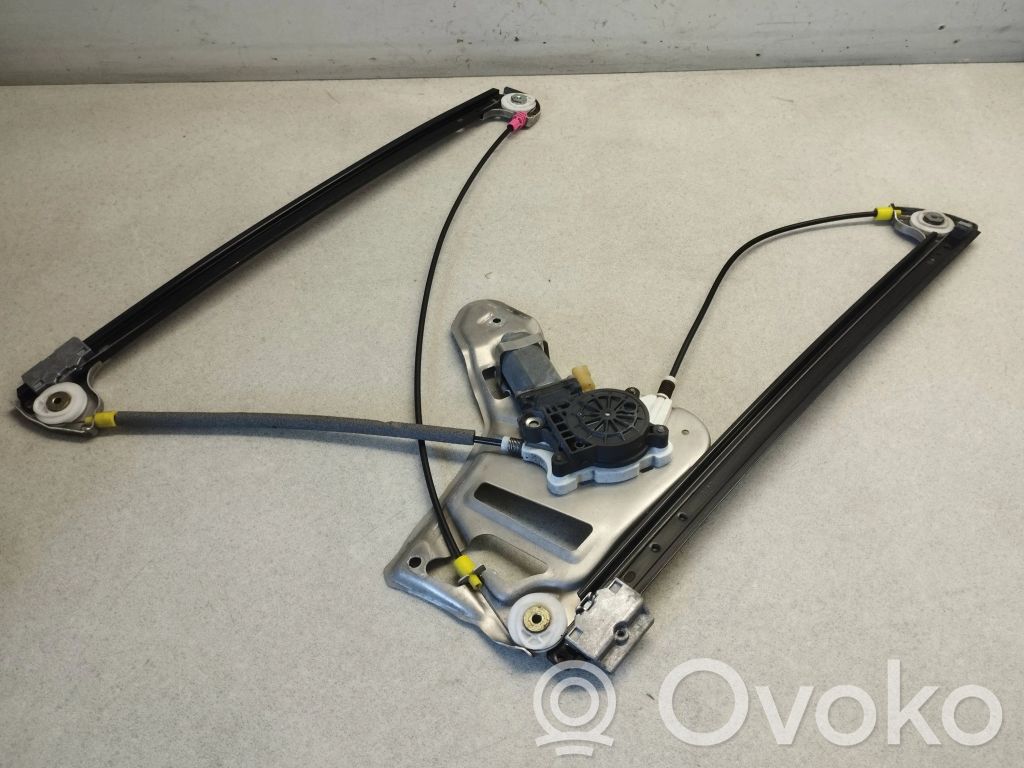 Land Rover Range Rover L322 Regulador de puerta delantera con motor 