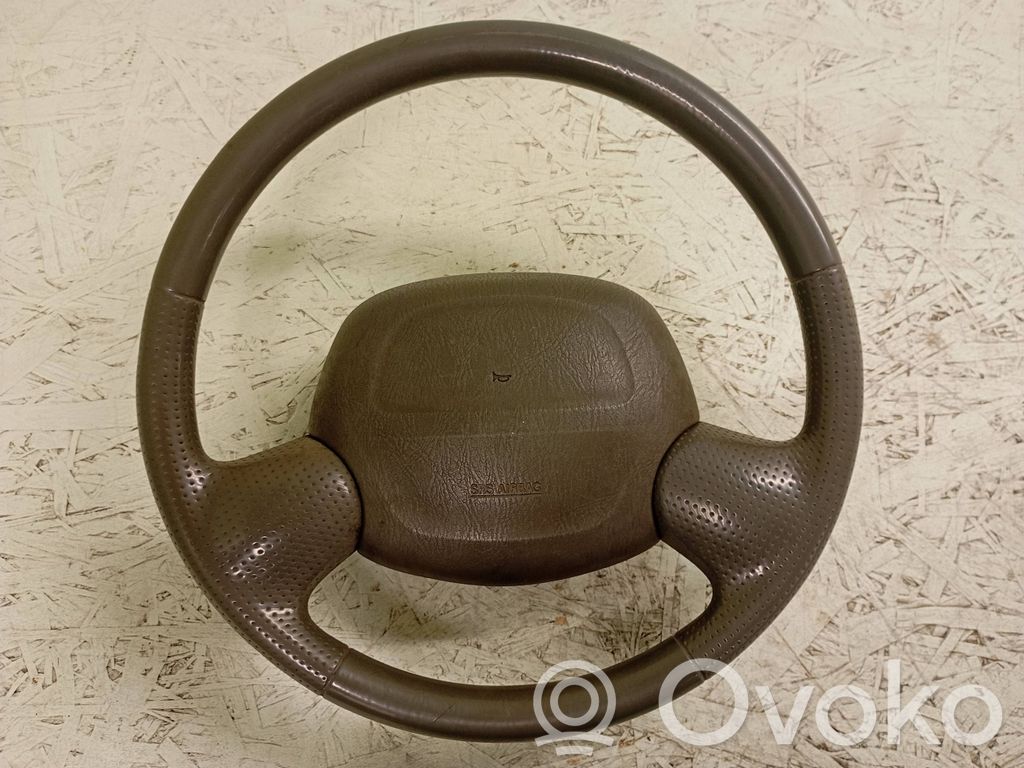 Suzuki Grand Vitara I Ohjauspyörä 