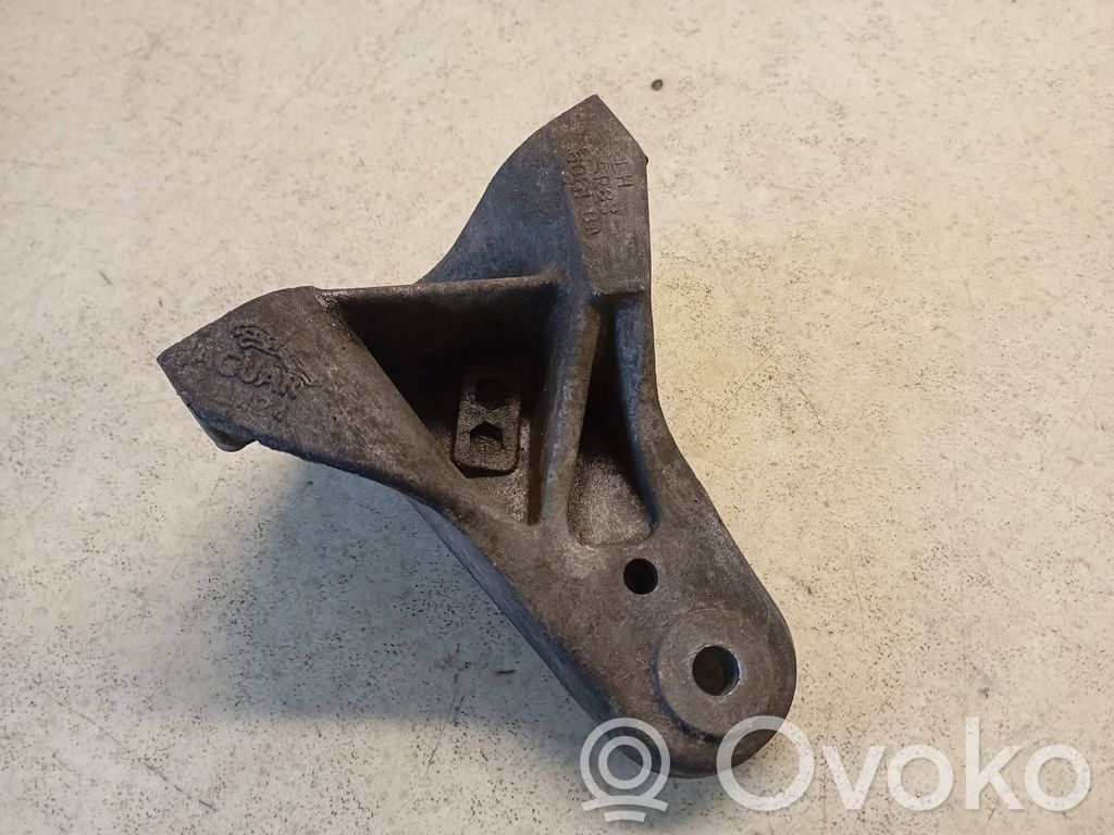 Jaguar S-Type Engine mount bracket 