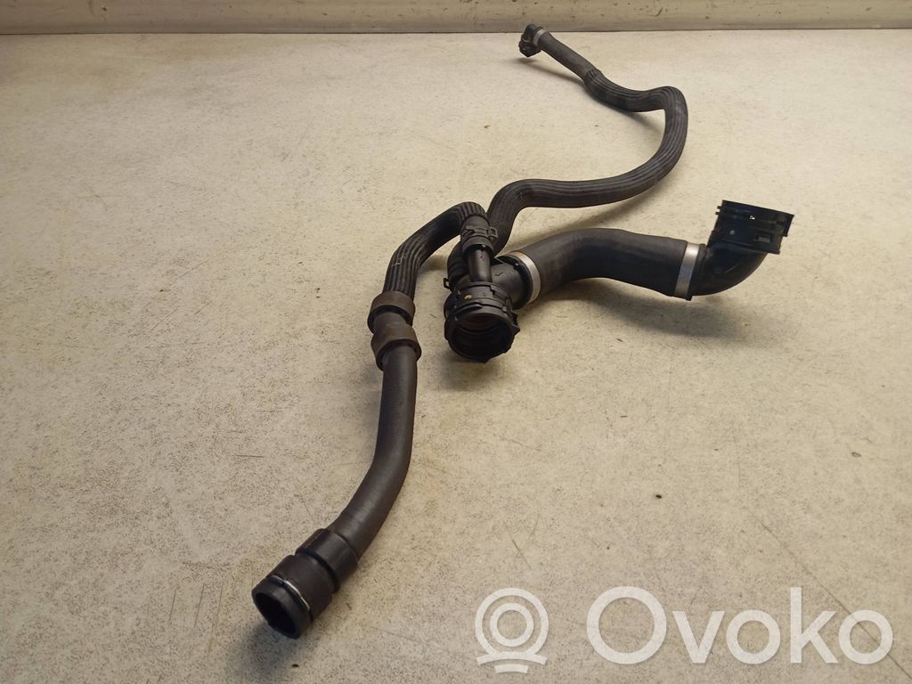Land Rover Discovery Sport Engine coolant pipe/hose 