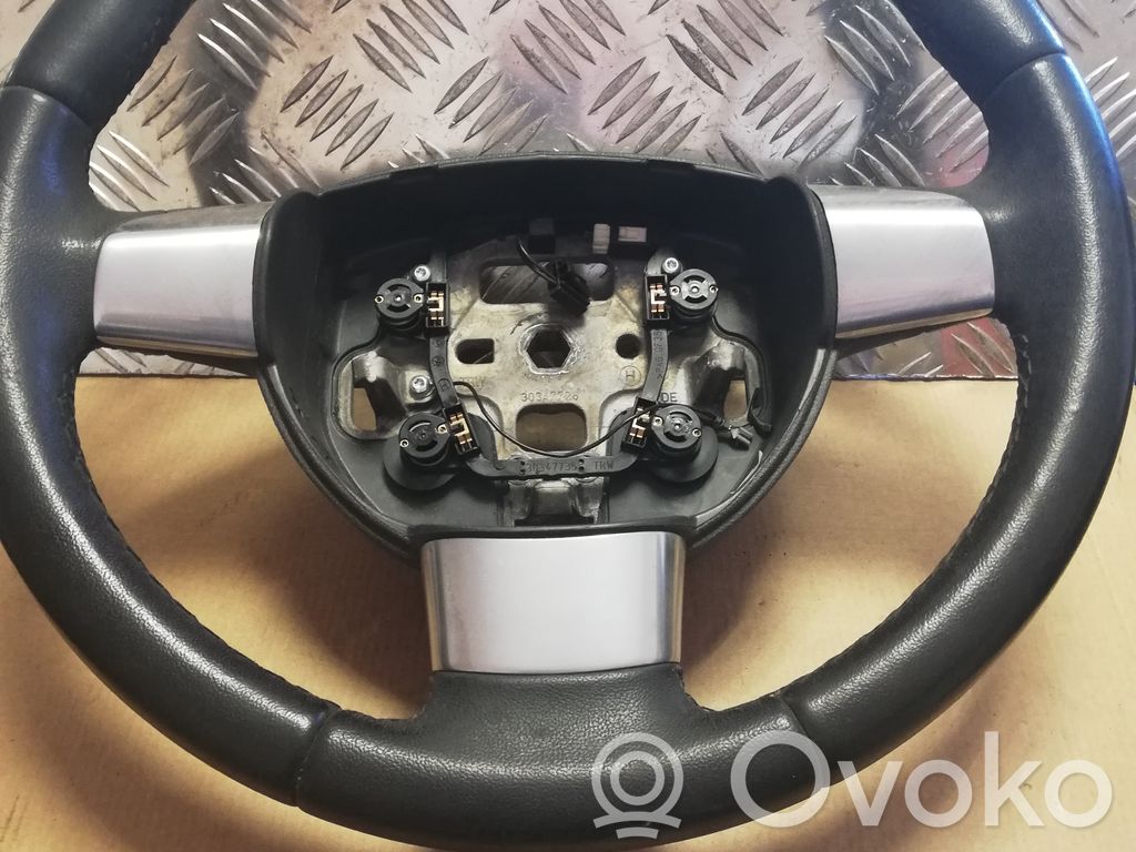 Ohjauspyörä   4M513600EL3ZHE