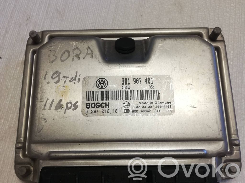Volkswagen PASSAT B5 Engine control unit/module 