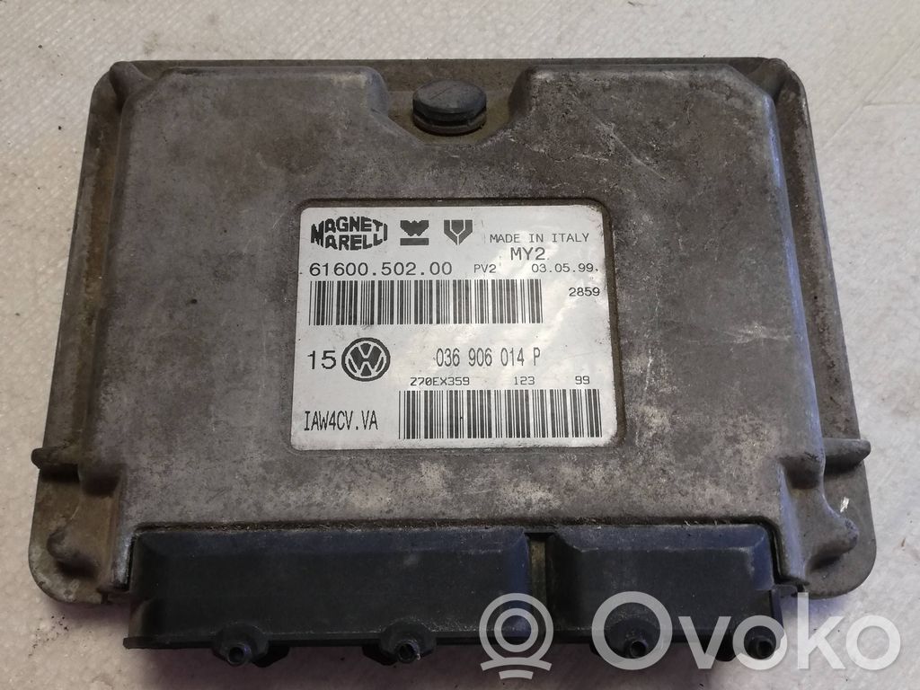 Volkswagen Golf IV Engine control unit/module 