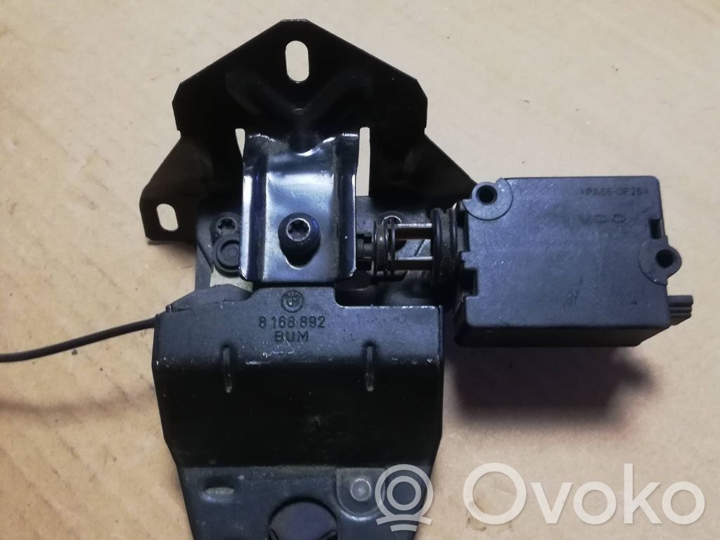 Aizmugurējā pārsega slēdzene   8168892