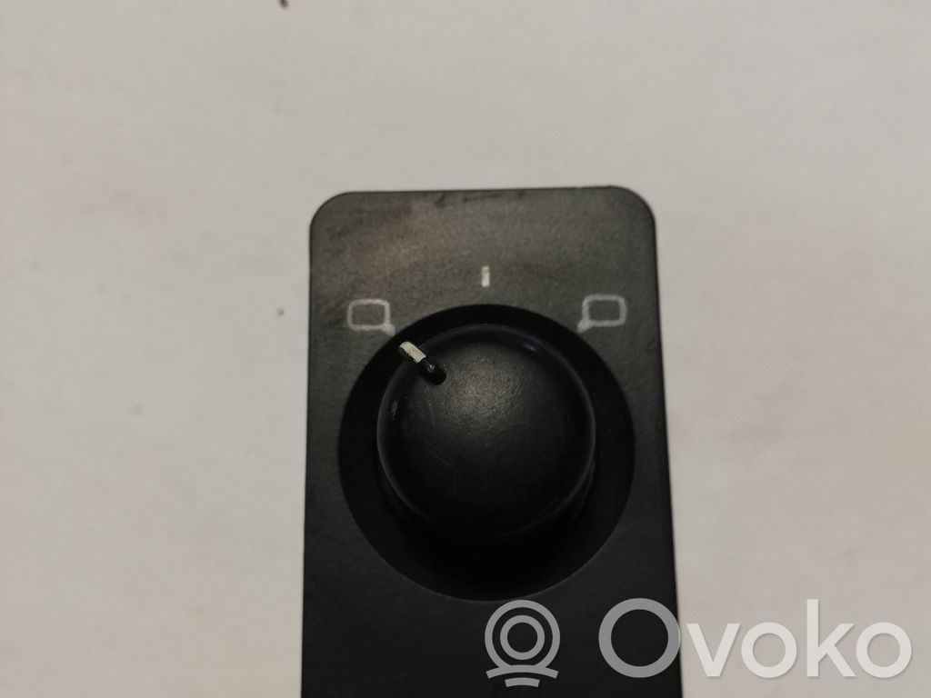 Audi A6 S6 C5 4B Wing mirror switch 