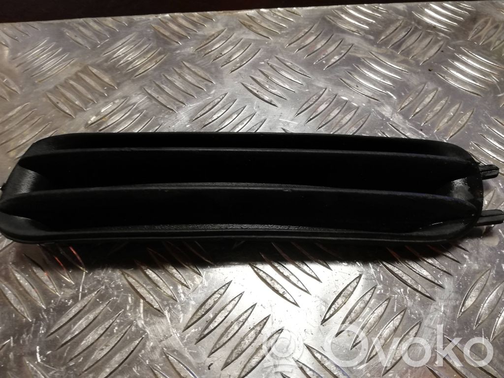 Front bumper lower grill   8195293