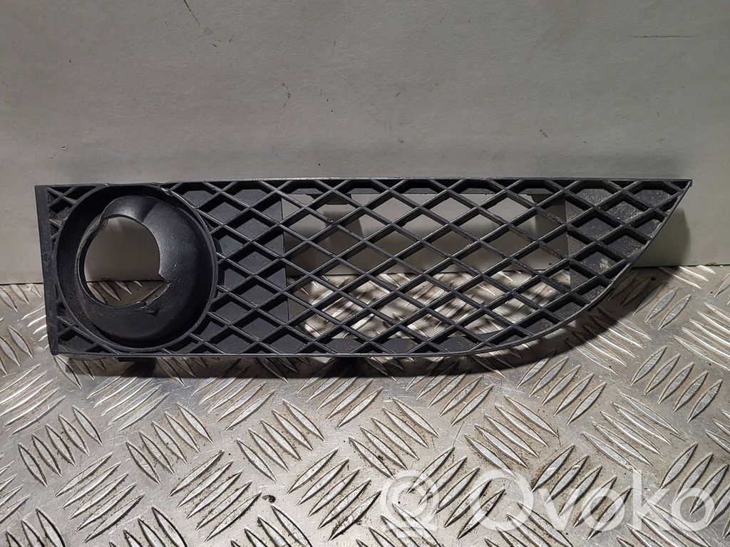 Front bumper lower grill   7135565,72758411