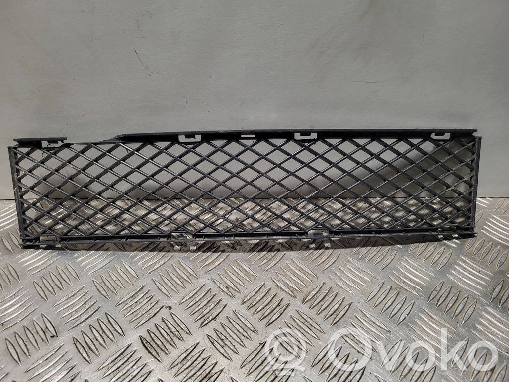 BMW 7 E65 E66 Front bumper lower grill 