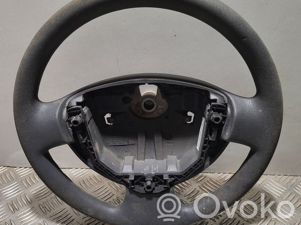 Renault Twingo II Ohjauspyörä 