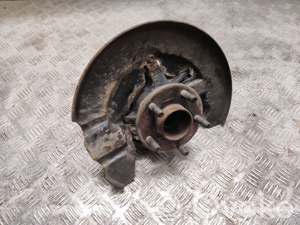 Ford Grand Tourneo Connect Cubo de rueda delantera 