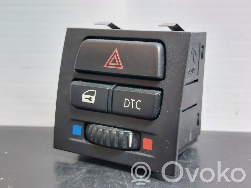 Botón interruptor de luz de peligro