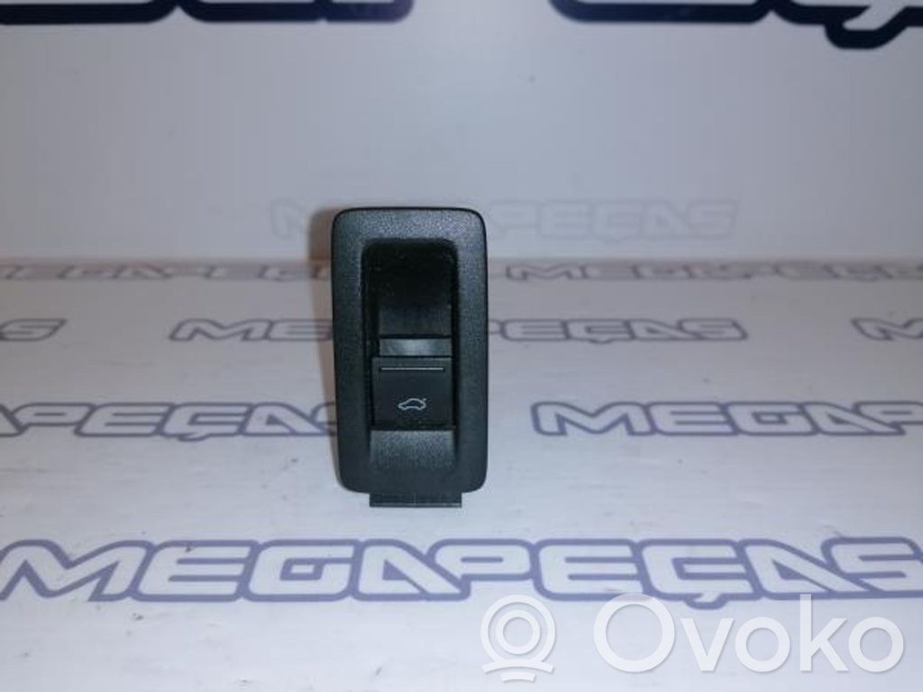 Volkswagen Scirocco Interrupteur / bouton multifonctionnel 