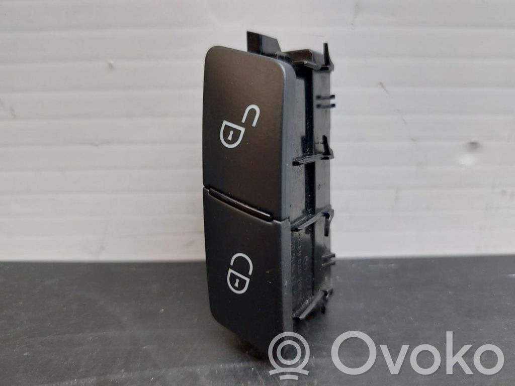 Central locking switch button   A2048706310