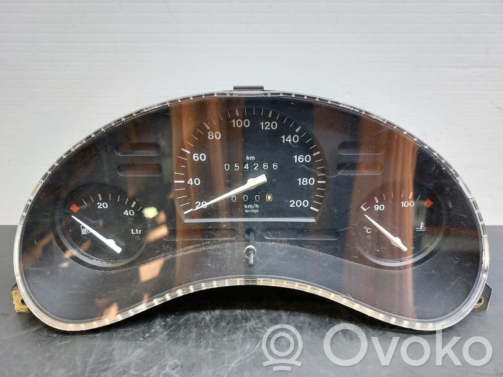 Opel Corsa B Speedometer (instrument cluster) 