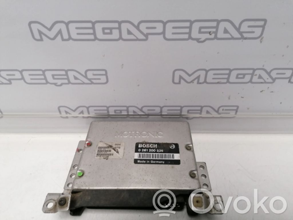 Unidad de control/módulo del motor   0261200536