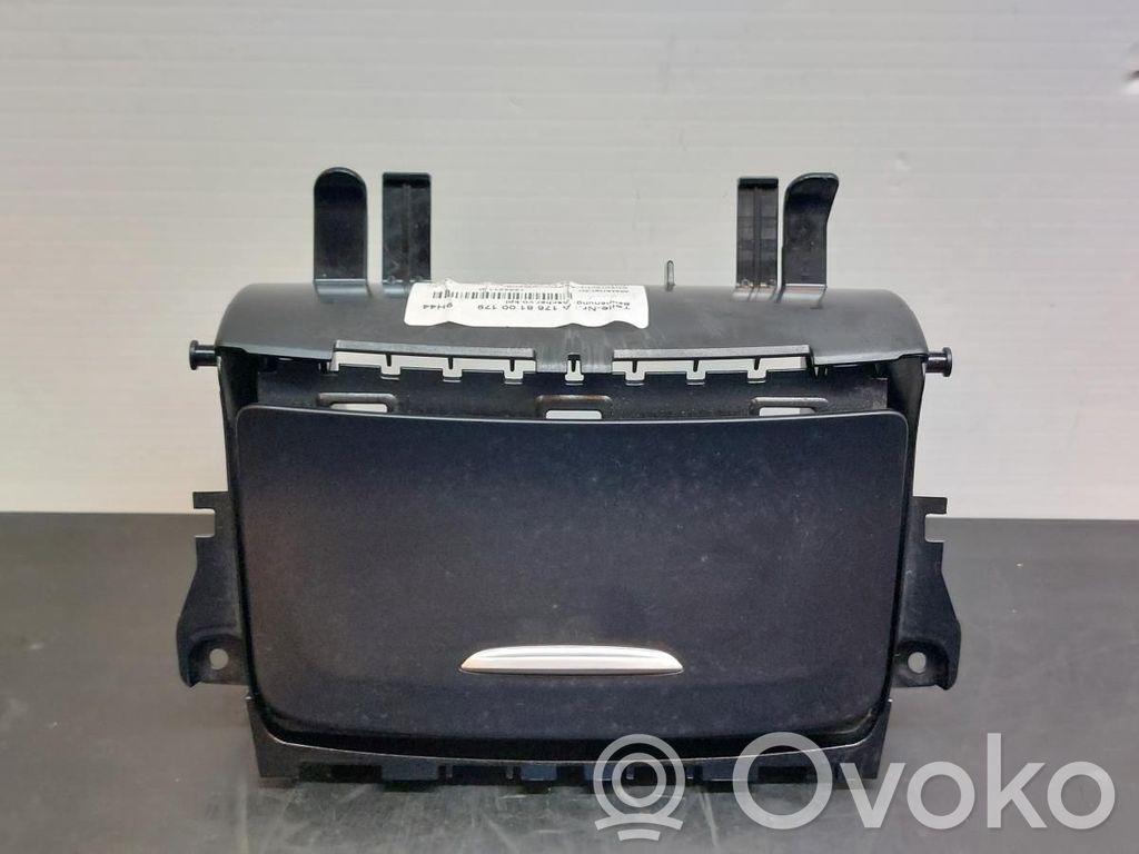 Mercedes-Benz A W176 Popielniczka deski rozdzielczej 