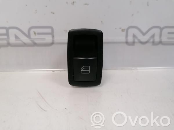 Mercedes-Benz B W245 Przyciski szyb 