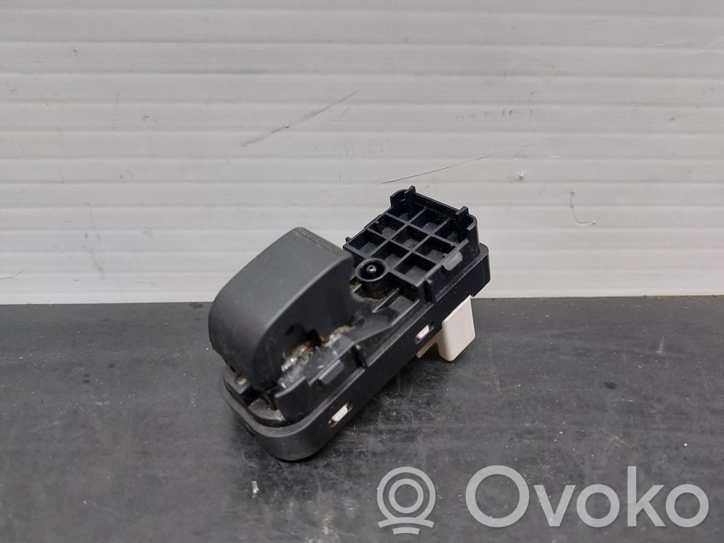 Mazda 3 I Electric window control switch 