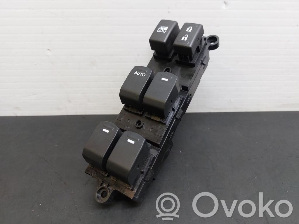 Suzuki SX4 S-Cross Interrupteur commade lève-vitre