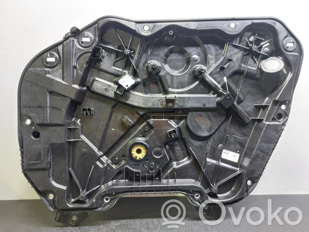BMW 1 F40 Meccanismo di sollevamento del finestrino anteriore senza motorino 