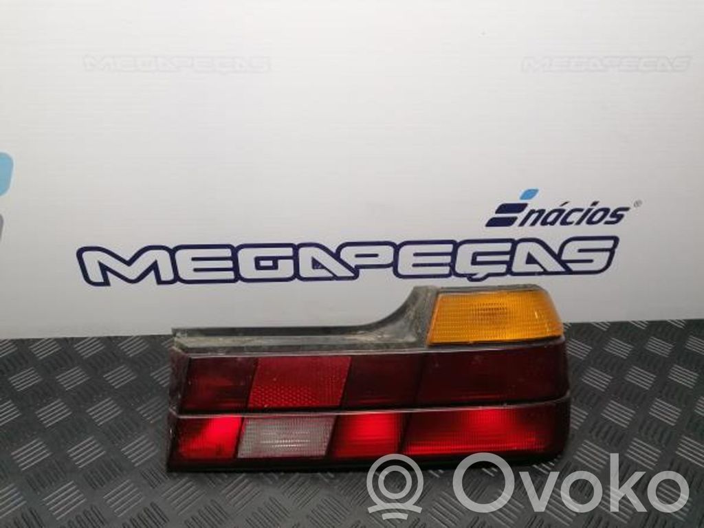Rear/tail lights   1374026R