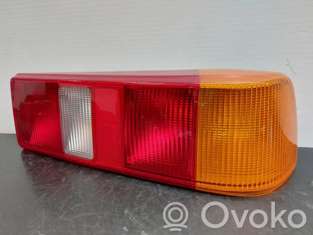 Tailgate rear/tail lights