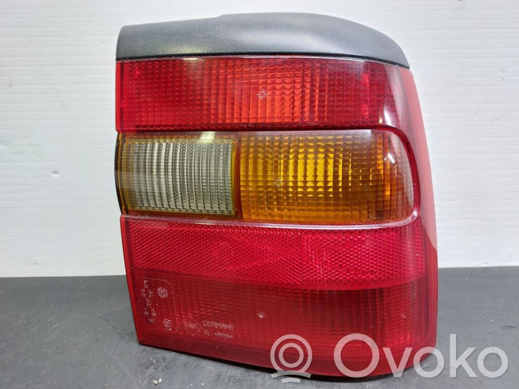 Opel Vectra A Luci posteriori 