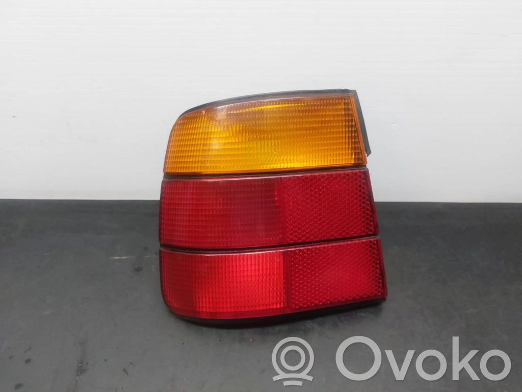 BMW 5 E34 Tailgate rear/tail lights 