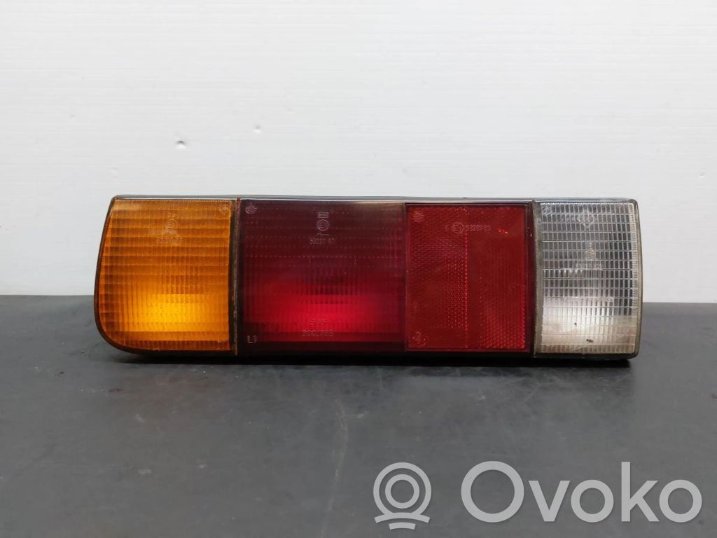 Opel Ascona B Takaluukun takavalot 