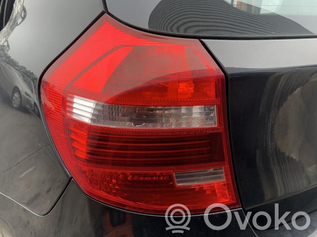 BMW 1 E81 E87 Rückleuchte Heckleuchte innen 