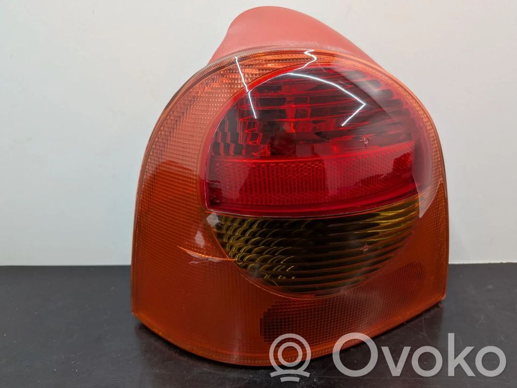 Renault Twingo I Takaluukun takavalot 