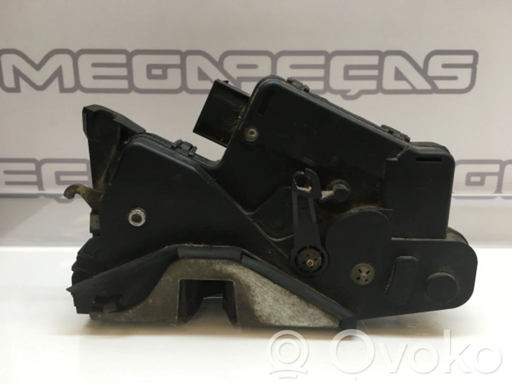 Rear door lock   034HTR