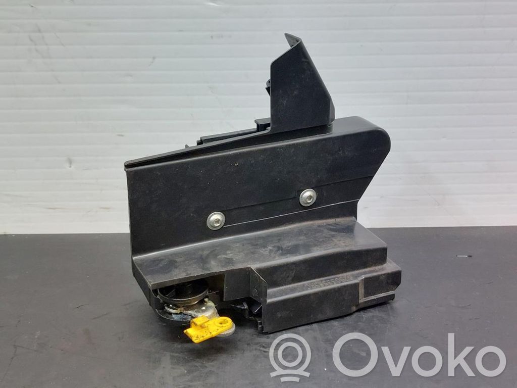 Cerradura de puerta trasera   825033585RC
