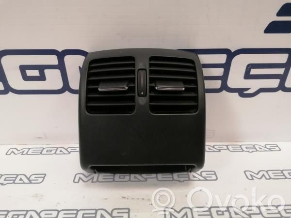 Mercedes-Benz C W204 Rejilla de ventilación central del panel