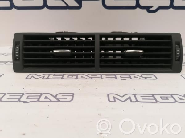 Rejilla de ventilación central del panel   8E0820951H