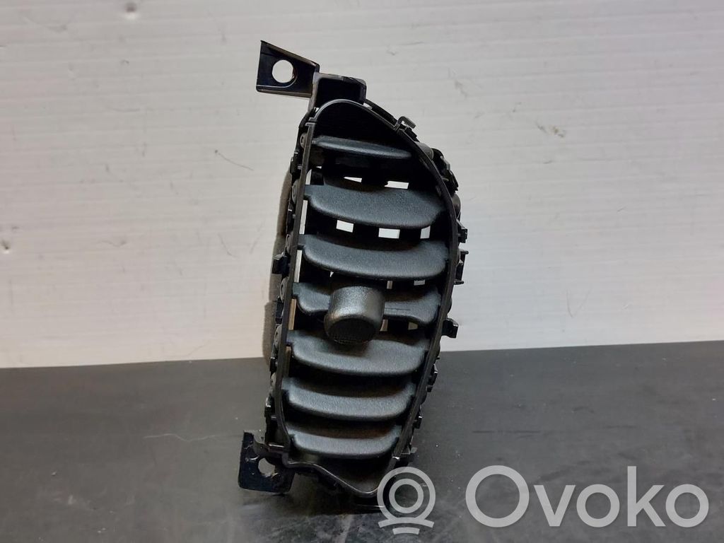 Nissan Juke I F15 Griglia di ventilazione centrale cruscotto