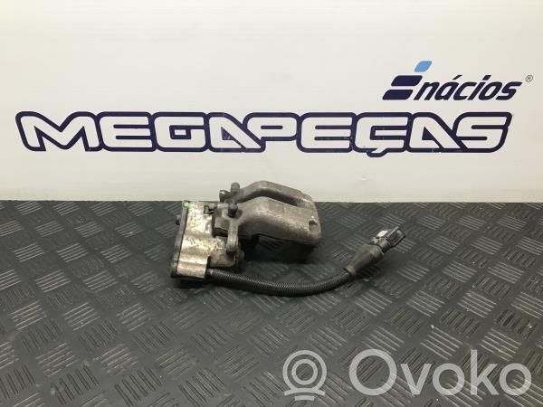Audi A8 S8 D3 4E Galinis suportas 