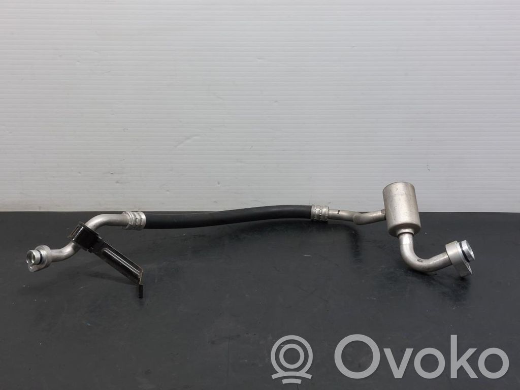 Infiniti Q50 Ilmastointilaitteen putki (A/C) 