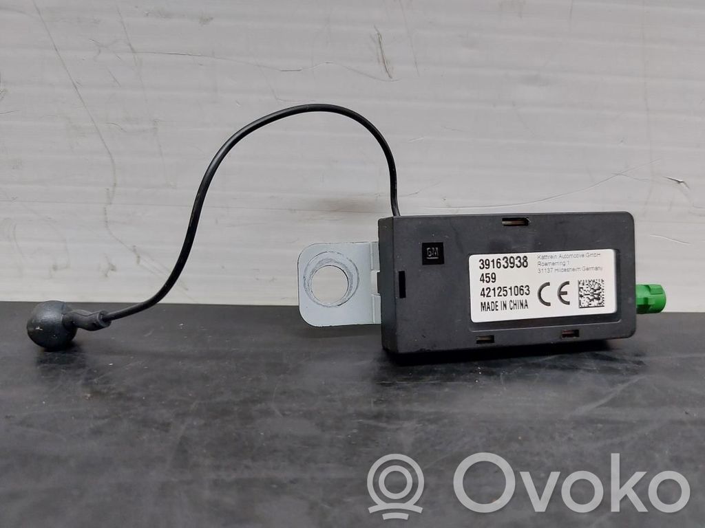 Opel Astra K Amplificador de antena aérea 