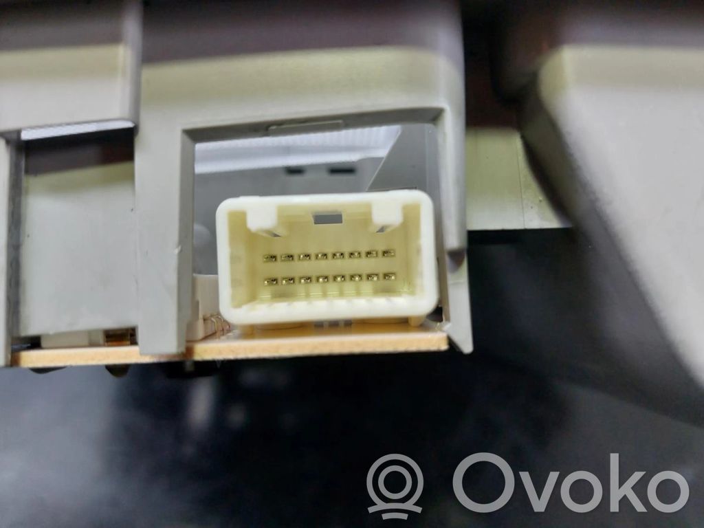Toyota Auris E180 Ramă consolă lumini plafon 