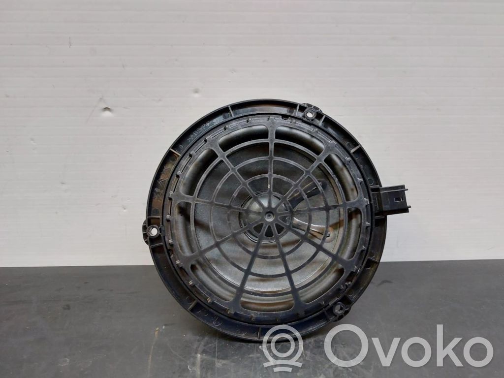 Opel Corsa F Subwoofer 