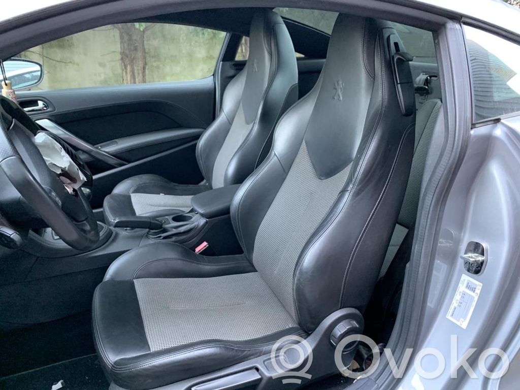Peugeot RCZ Seat set 