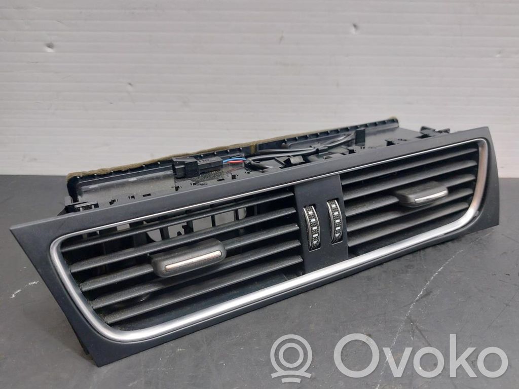 Grilă ventilație centrală   8T1820951E